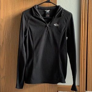 Women’s 1/4 Zip North Face Fleece